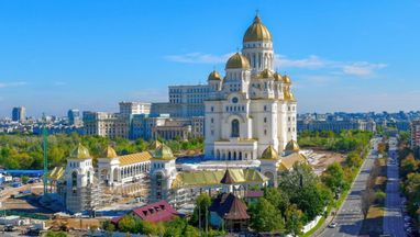 VIDEO Imagini terifiante în Catedrala Neamului! A căzut de la 60 de metri înălțime, lângă intrare